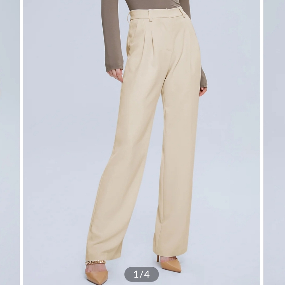 Solid Colored Mid-Rise Straight Leg Trousers